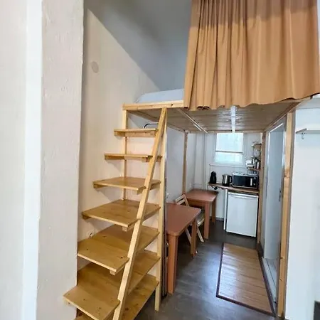 Time Traveling Studio City Appartement